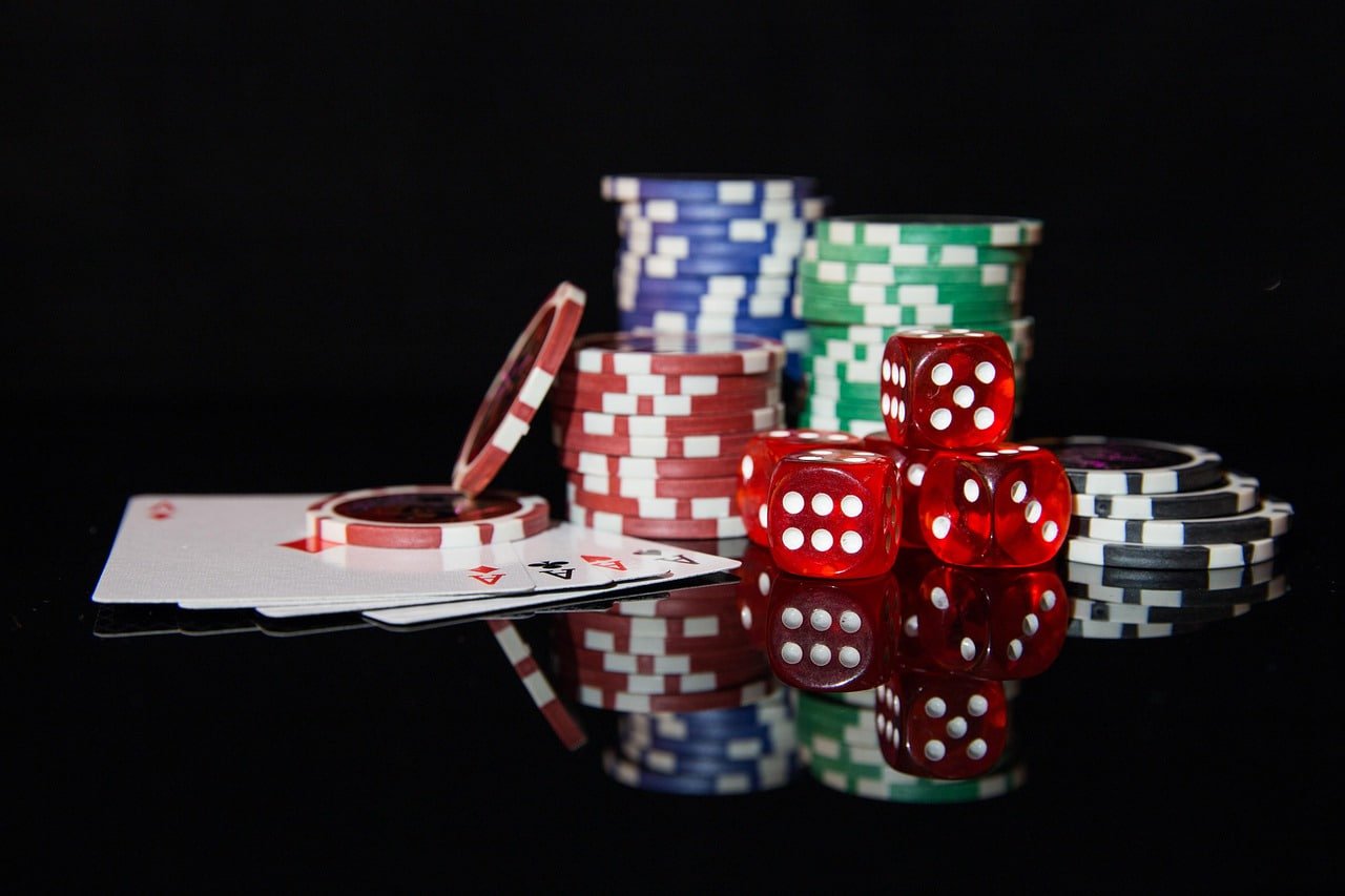 Người dùng Việt Nam xem bàn Baccarat live casino trực tiếp trên điện thoại qua 11bet apk
